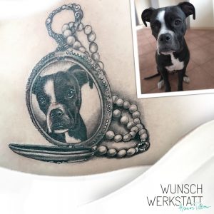 Tattoo Hund Medaillon