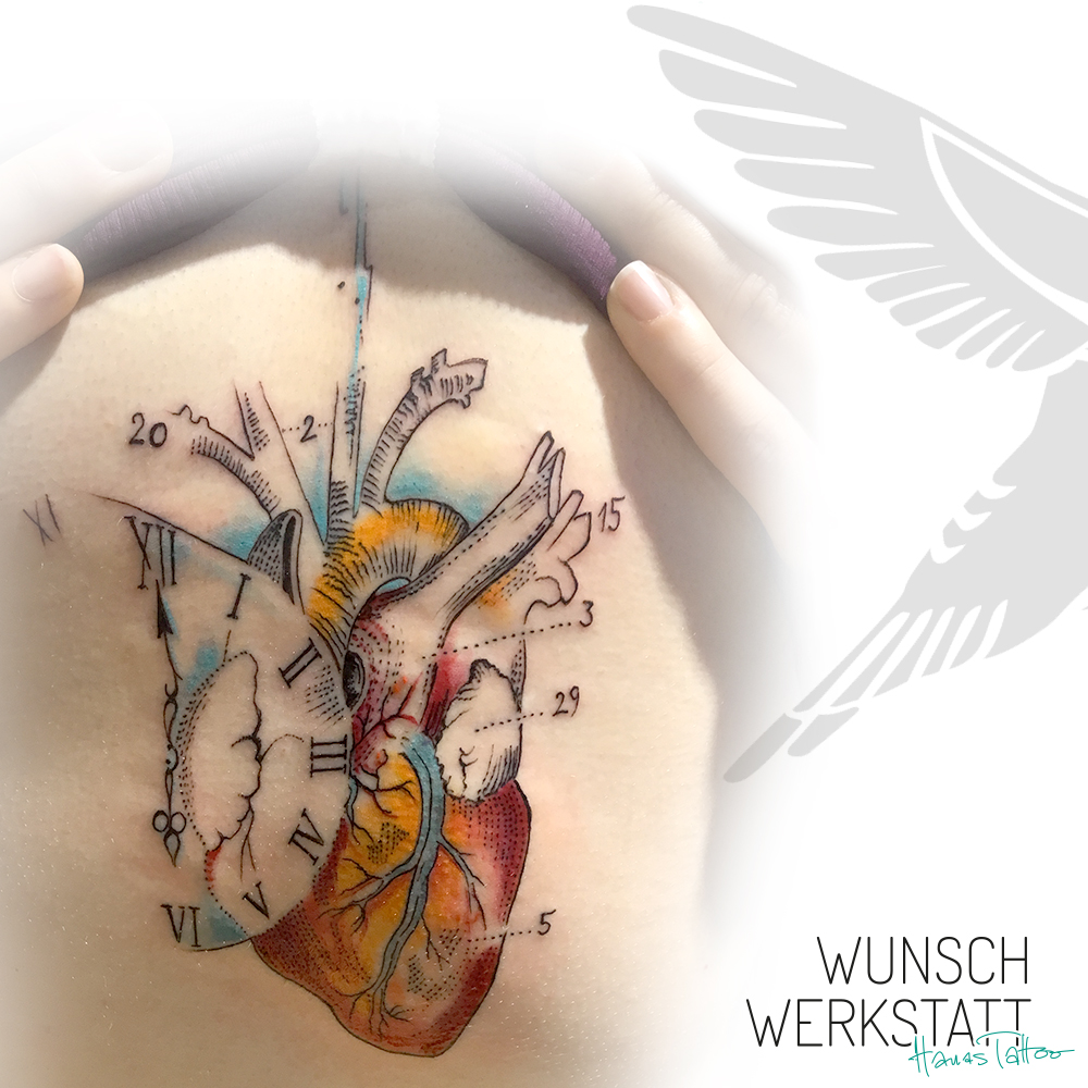 Herztattoo realistisch Anatomie