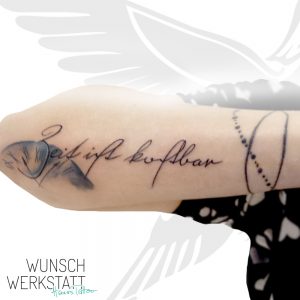 altdeutsches Tattoo Unterarm