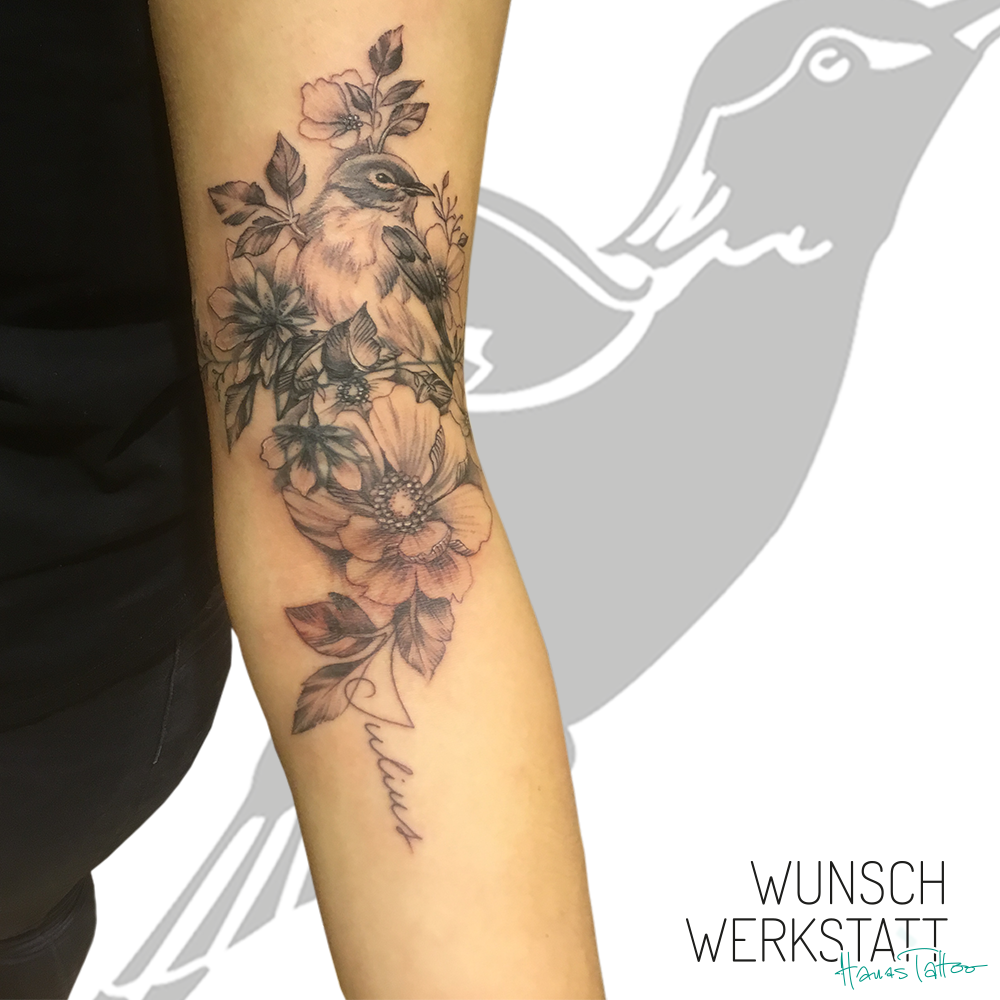 Hanas Tattoo Bleistift Zeichnung Vogel Blumen